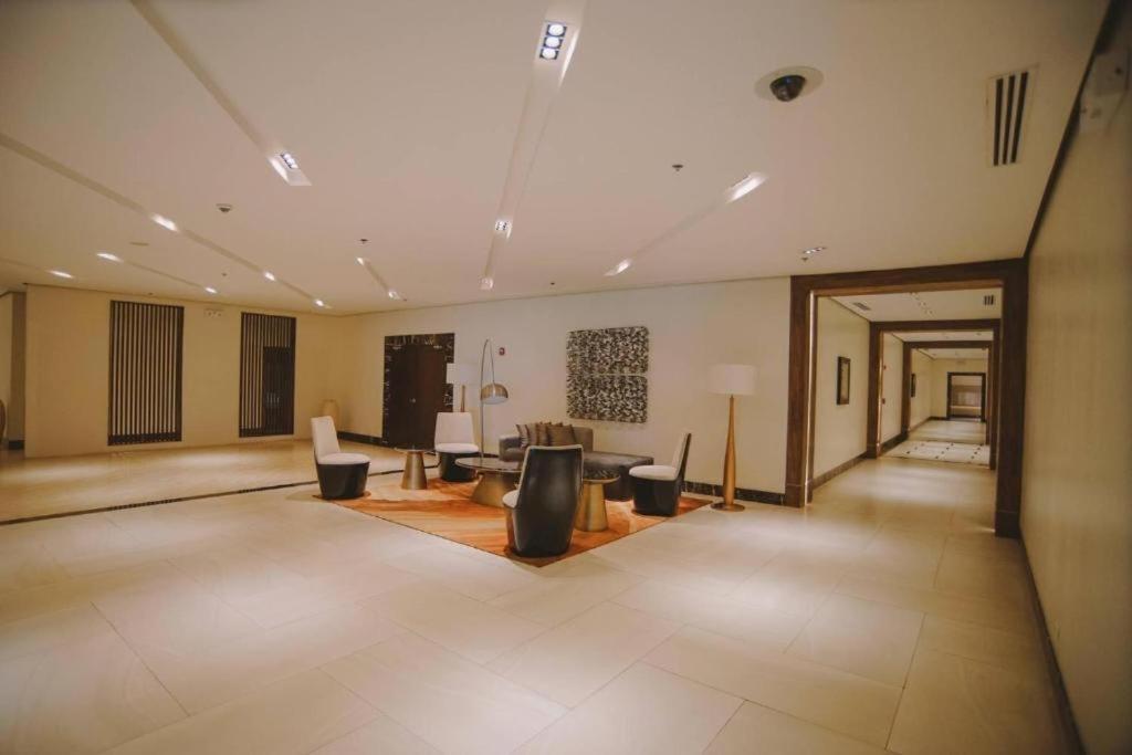 Mactan Newtown Beach Condo Мактан Экстерьер фото